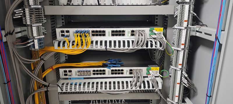 1723168829117289.jpg 應(yīng)用機(jī)柜2.jpg